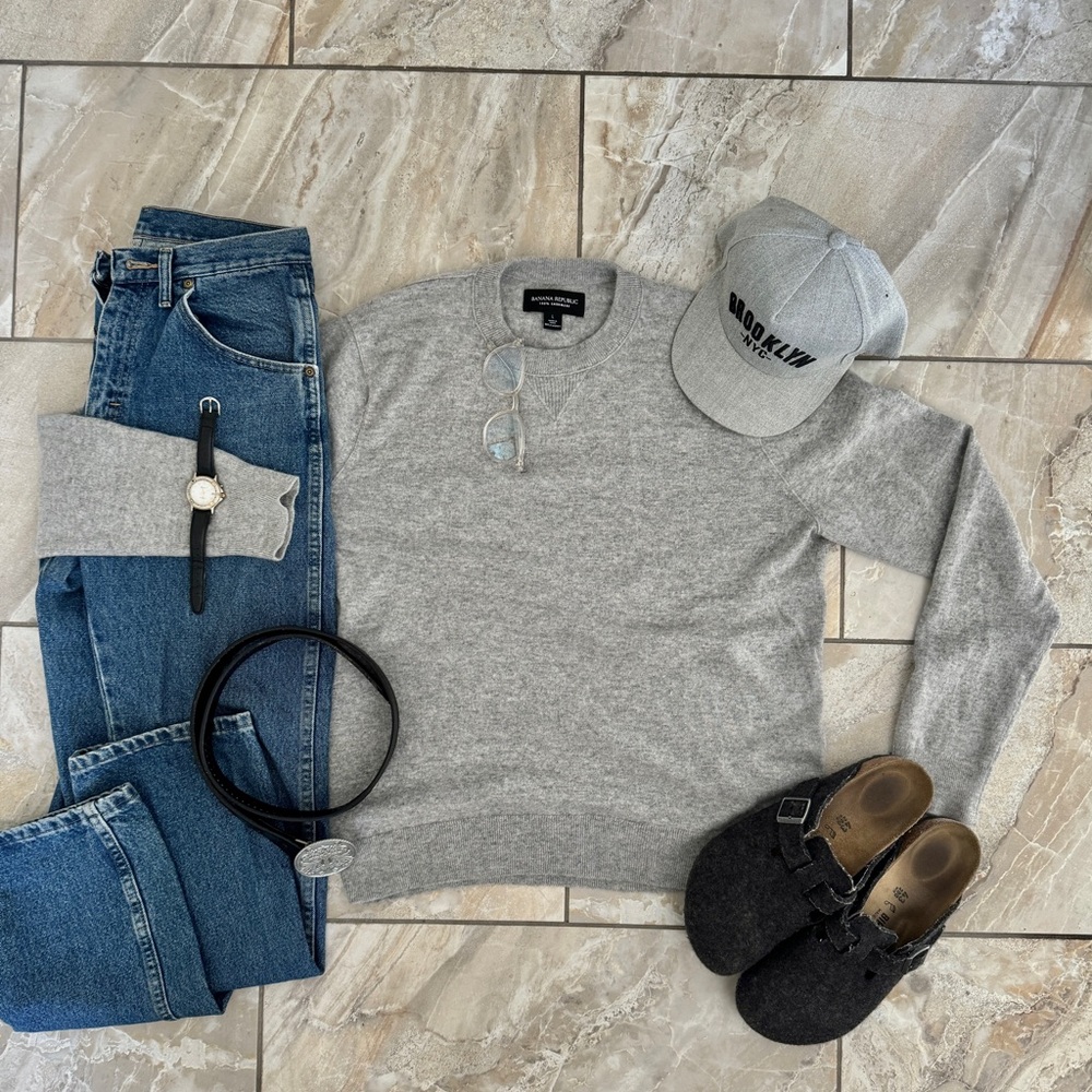 Banana Republic 100% Cashmere Sweater